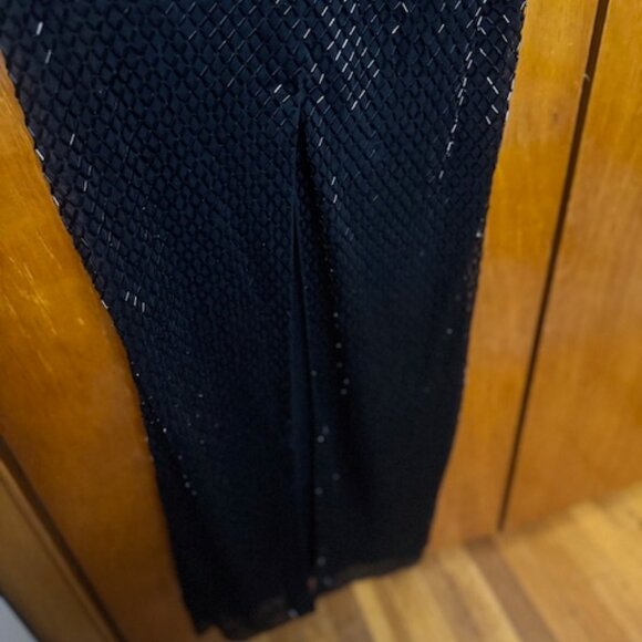 Black Mac Duggal evening gown, size 6 - Picture 4 of 5